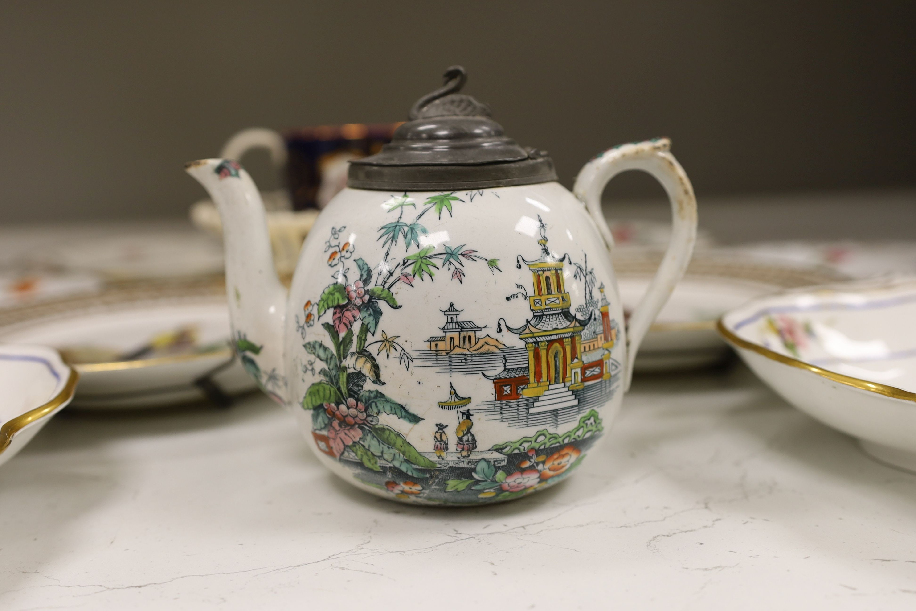 A pair of 19th century Derby shell dessert dishes together with Victorian ceramics and Continental porcelain (11)